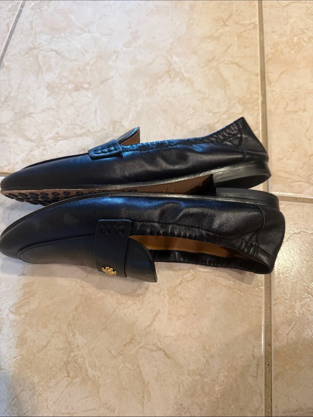 Tory Burch Ballet Loafers in Perfect Black size 6.5
